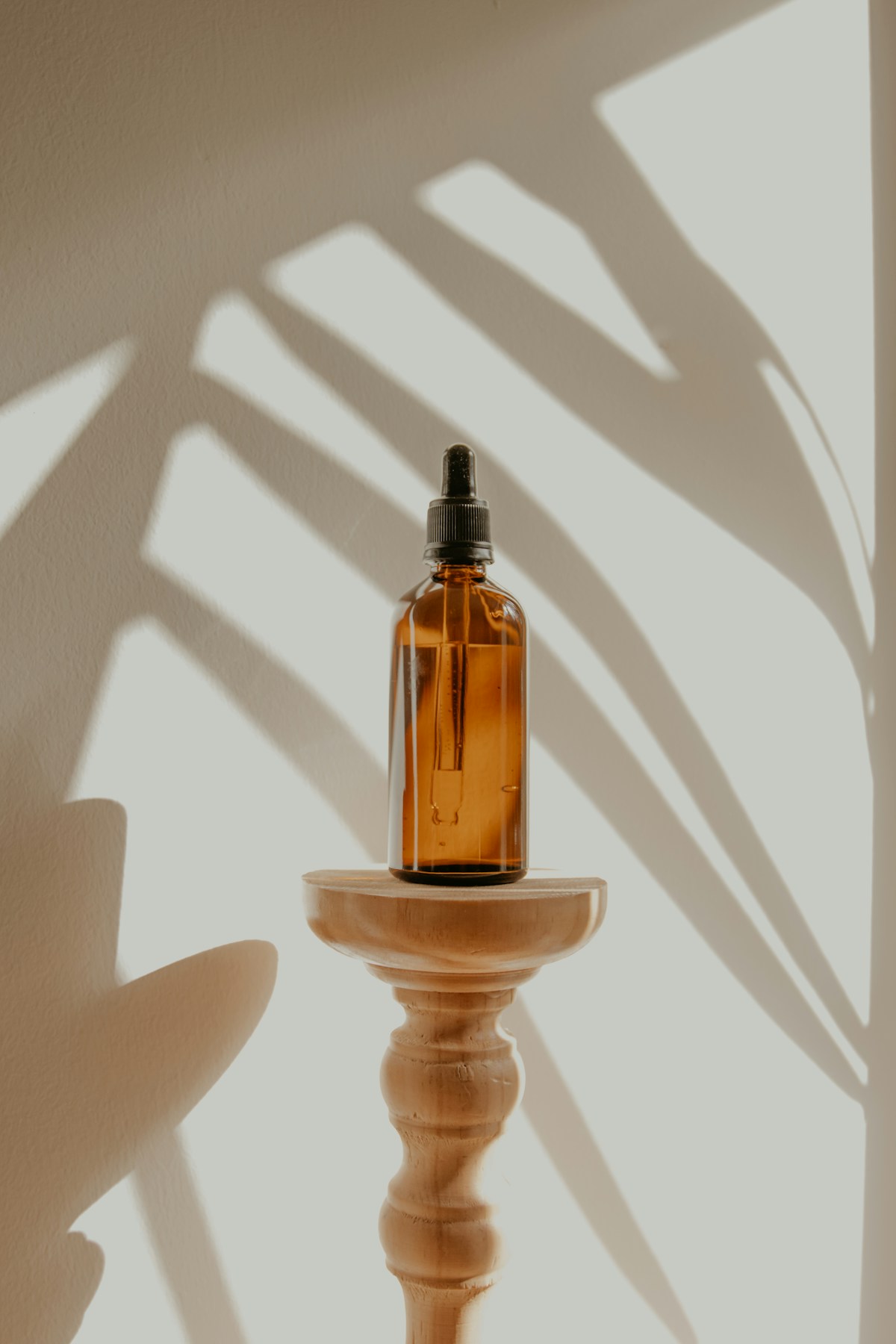 Illustrative photograph for Let your outfit help you choose a makeup palette